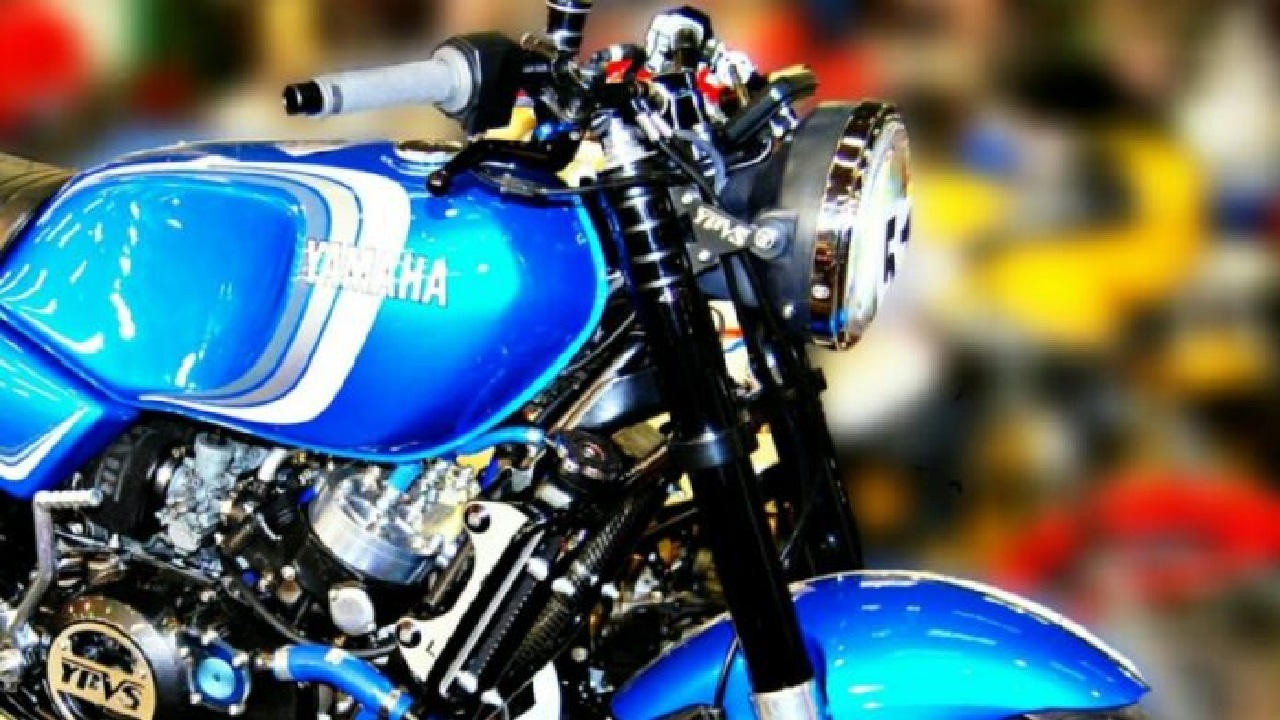 Bullet को धूल चटाने