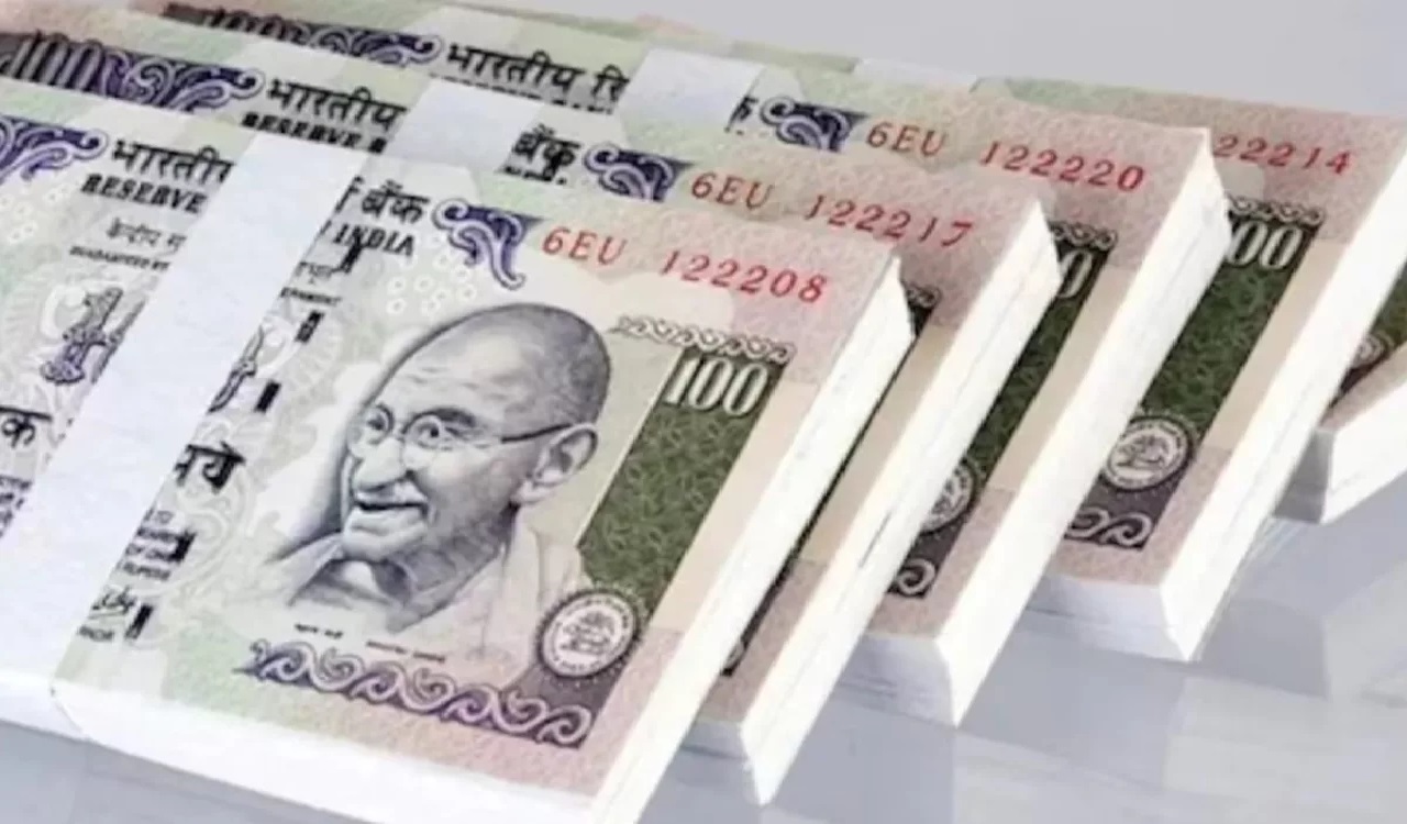 चपरासी को एक करोड़