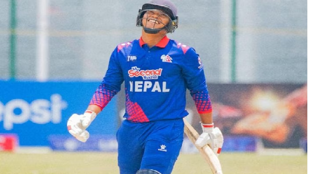 नेपाली बल्लेबाज  ने