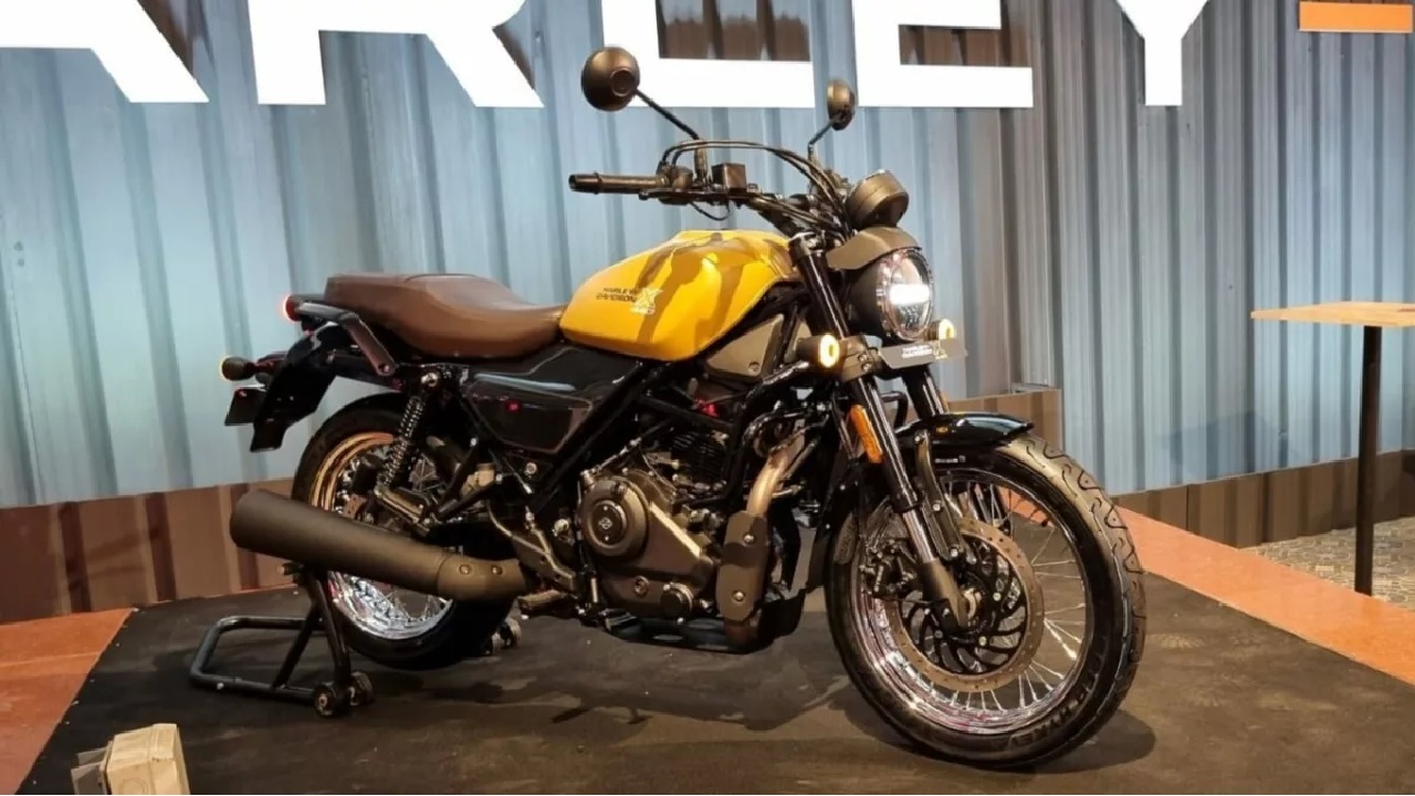 स्प्लेंडर से भी कम