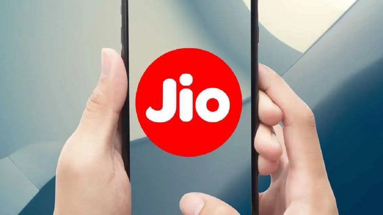 Jio ने किया बड़ा