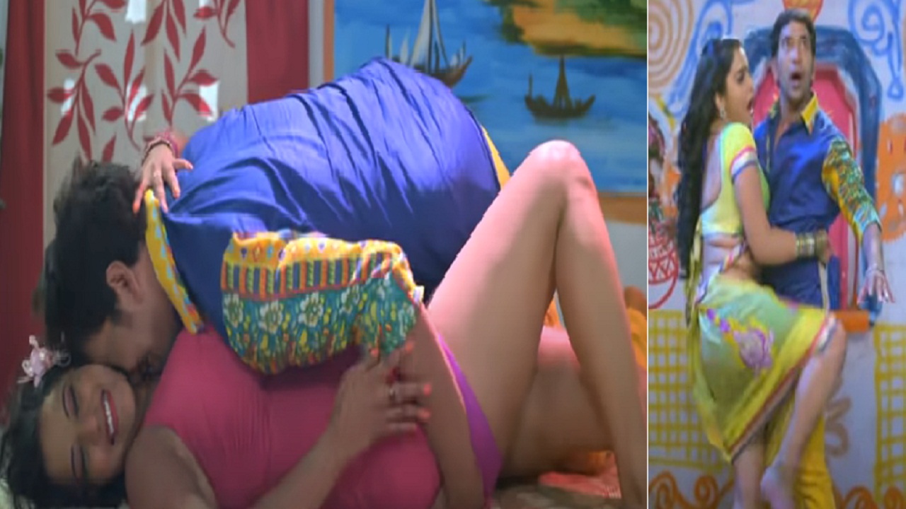 बारिश के बीच भीगते