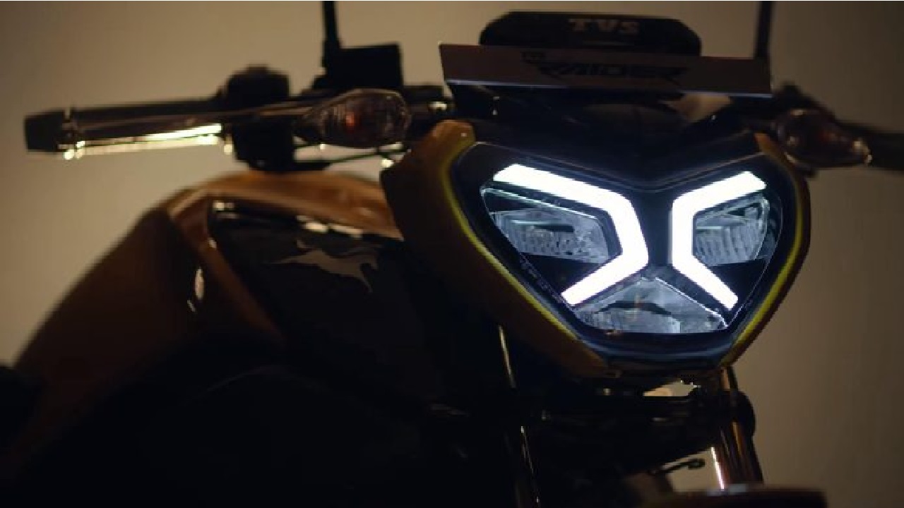 अपने लुक से सबको