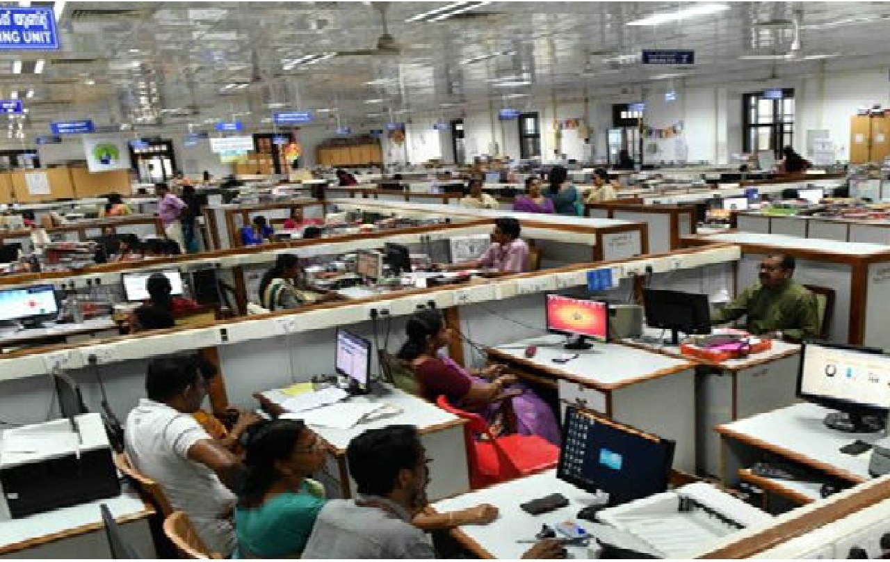 वादे से पलट गई