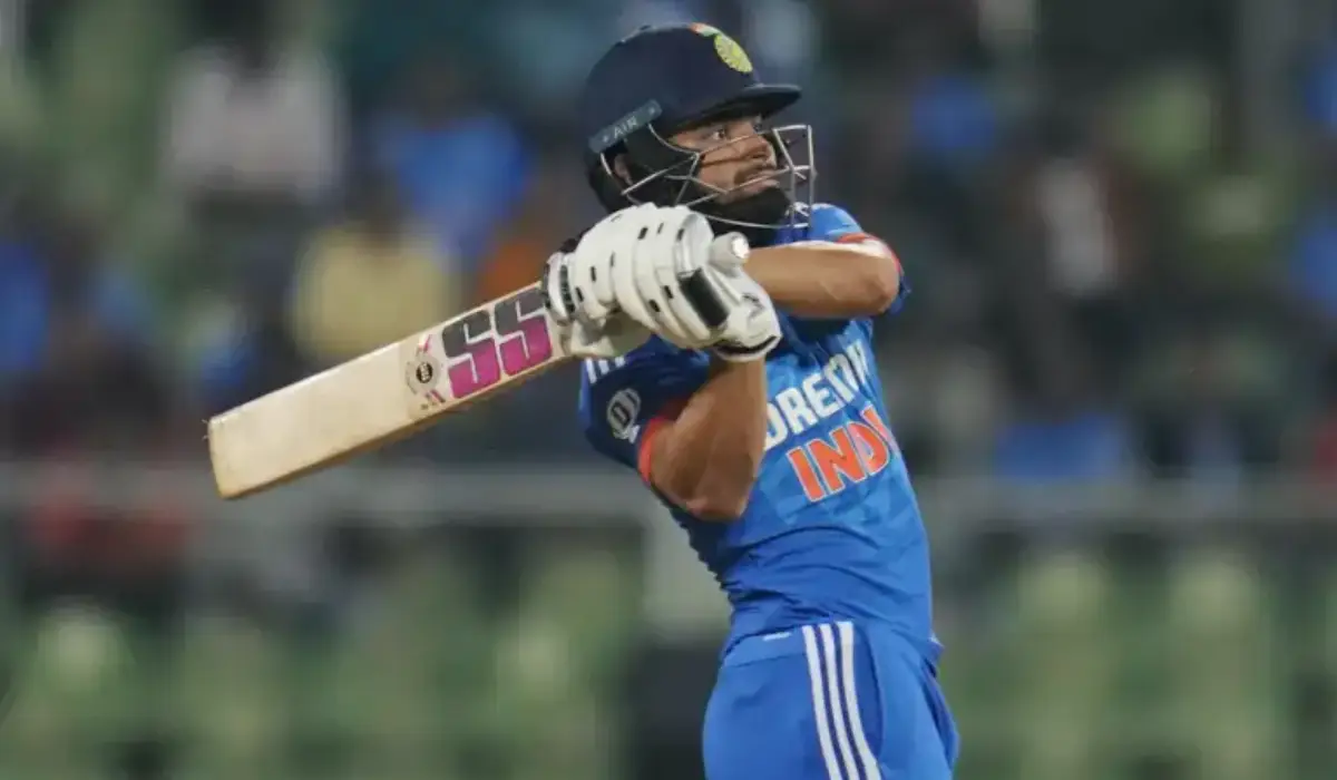 रिंकू की तूफानी बल्लेबाजी