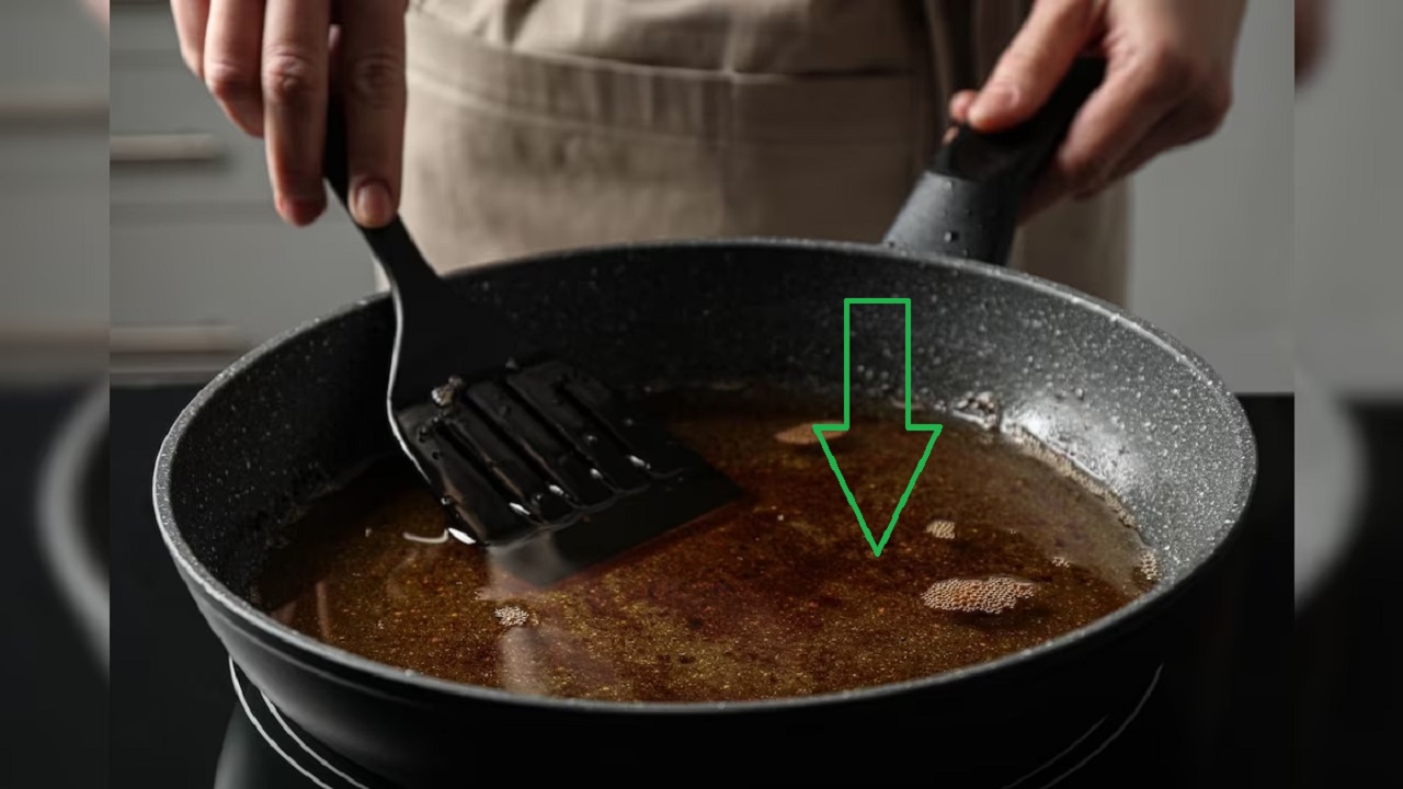 कढ़ाही में बचे गंदे