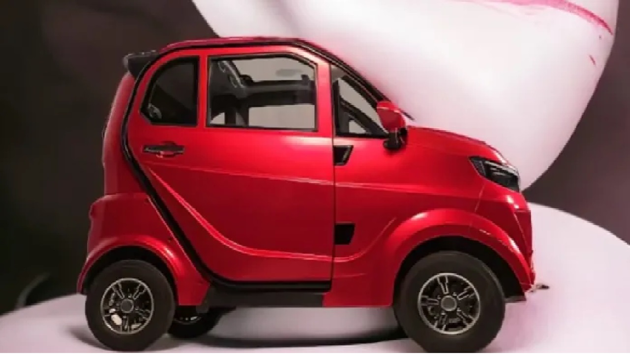 बाइक से भी कम