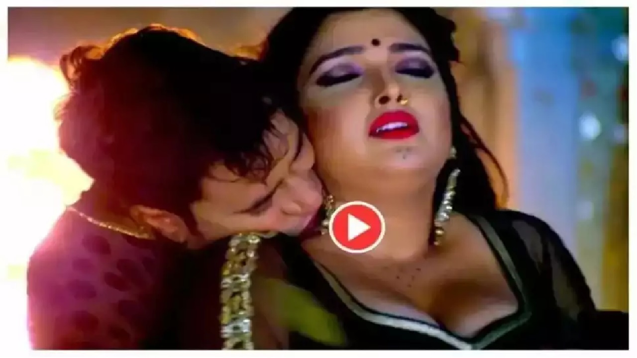 आम्रपाली को लहंगा में