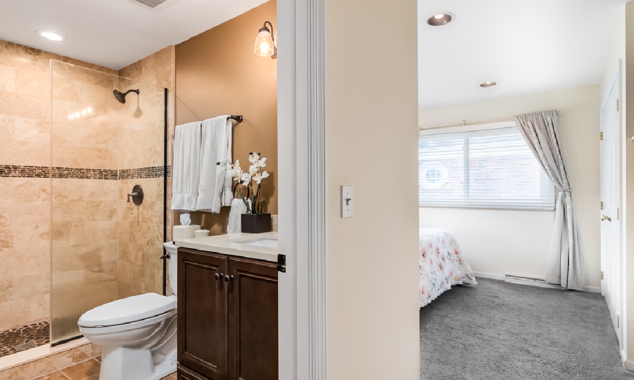 आपका भी बेडरूम है