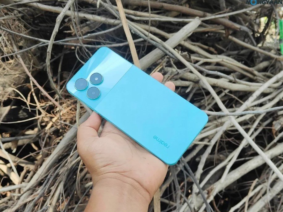 Realme 12 के इस