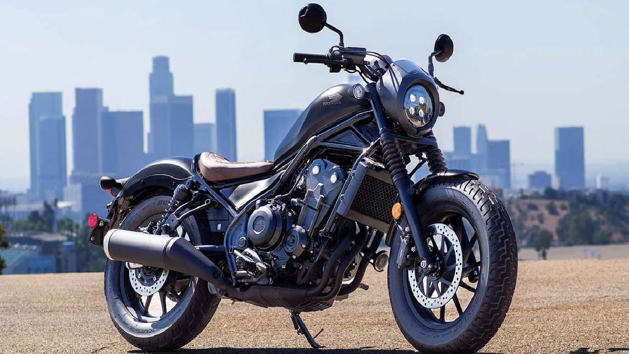 Royal Enfield की अकड़