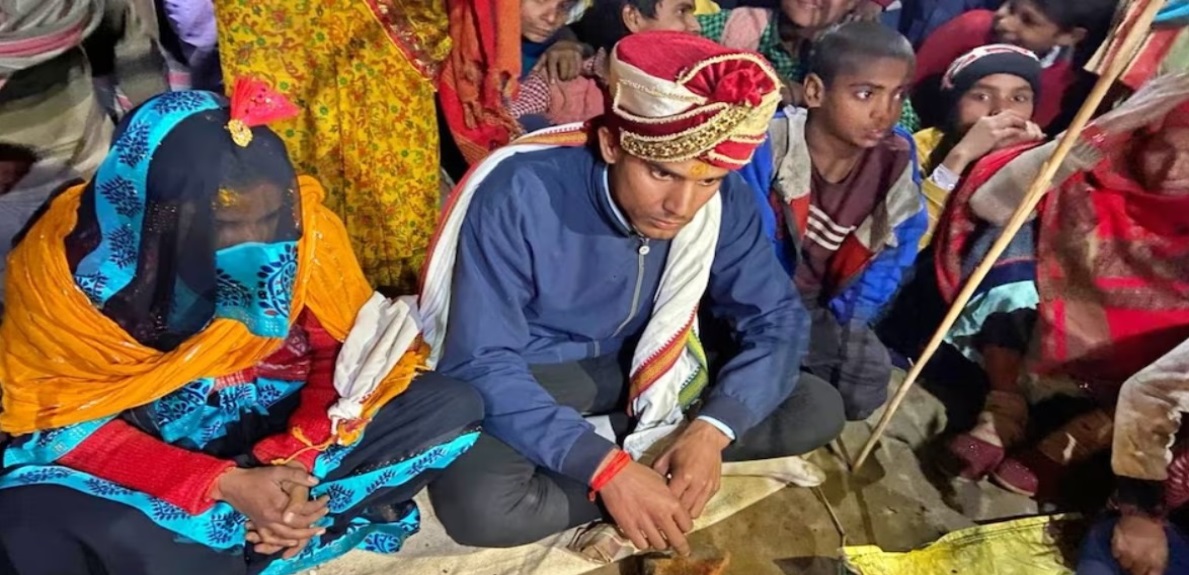 प्रेमिका से मिलने गए