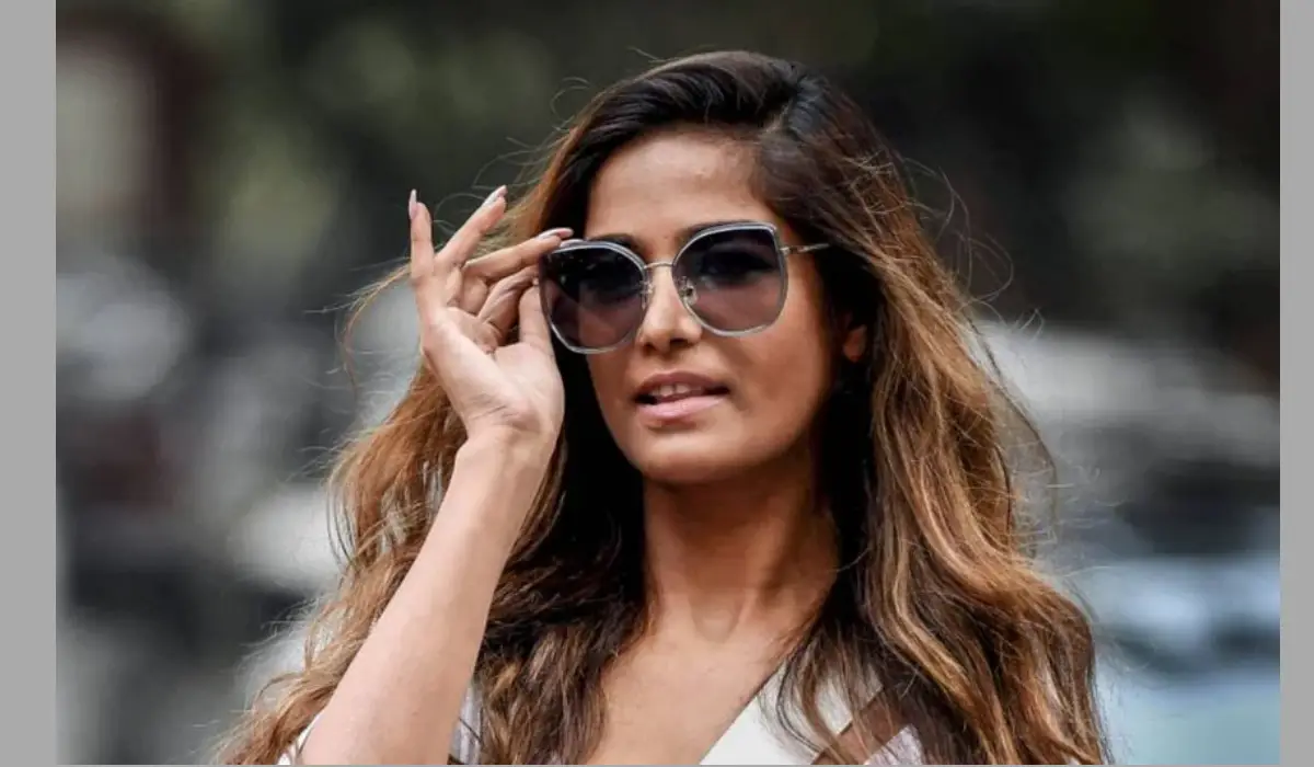 क्या पूनम सच में