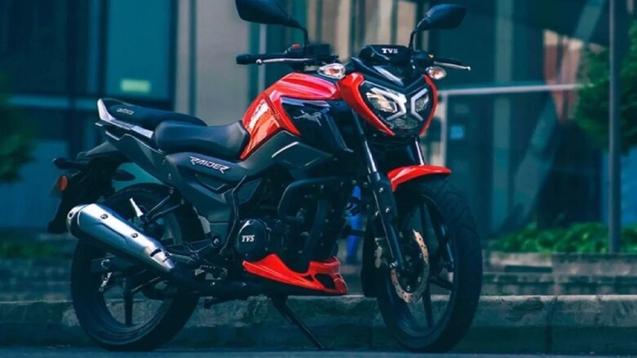 9 हजार में TVS