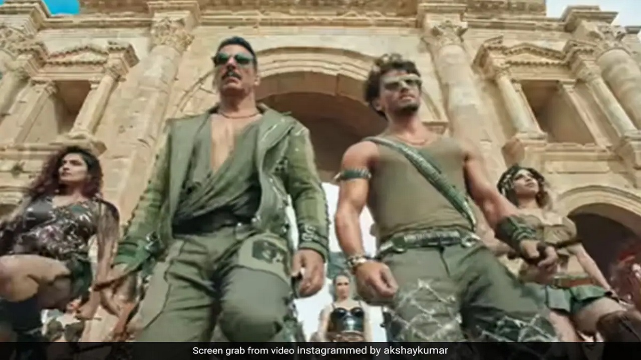 फिल्म बड़े मियां छोटे