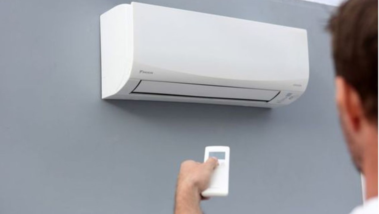 गर्मी में घर को