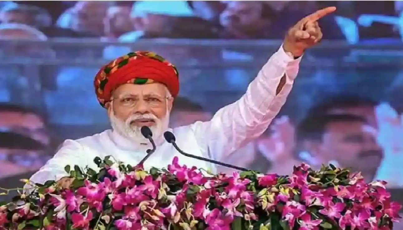 पावर प्ले में दनादन