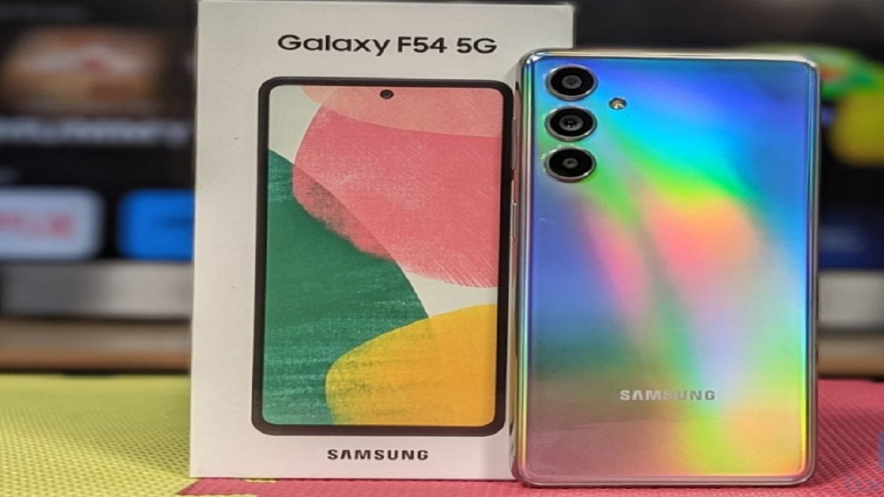 iPhone को धूल चटाने