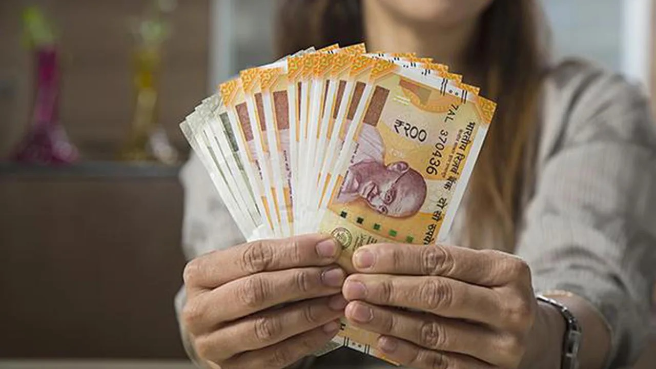 मात्र 500 रुपये के