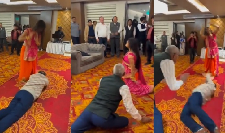 महिला के नागिन डांस