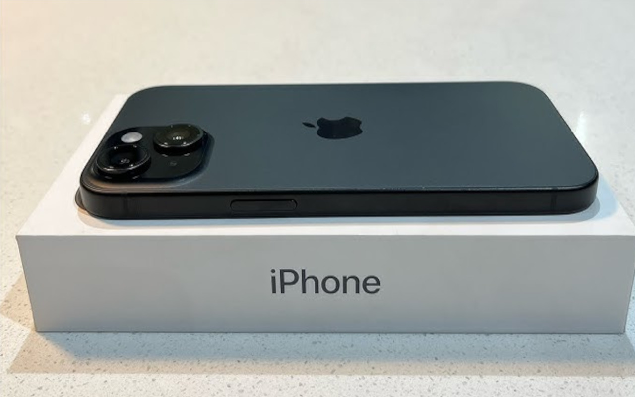 iPhone 15 Plus में
