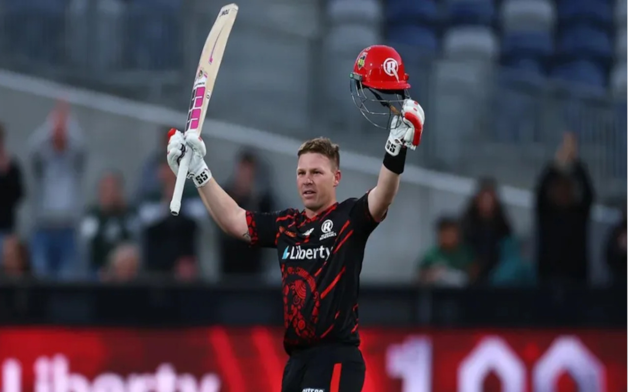 6,6,6,6,6, 6 छक्के और